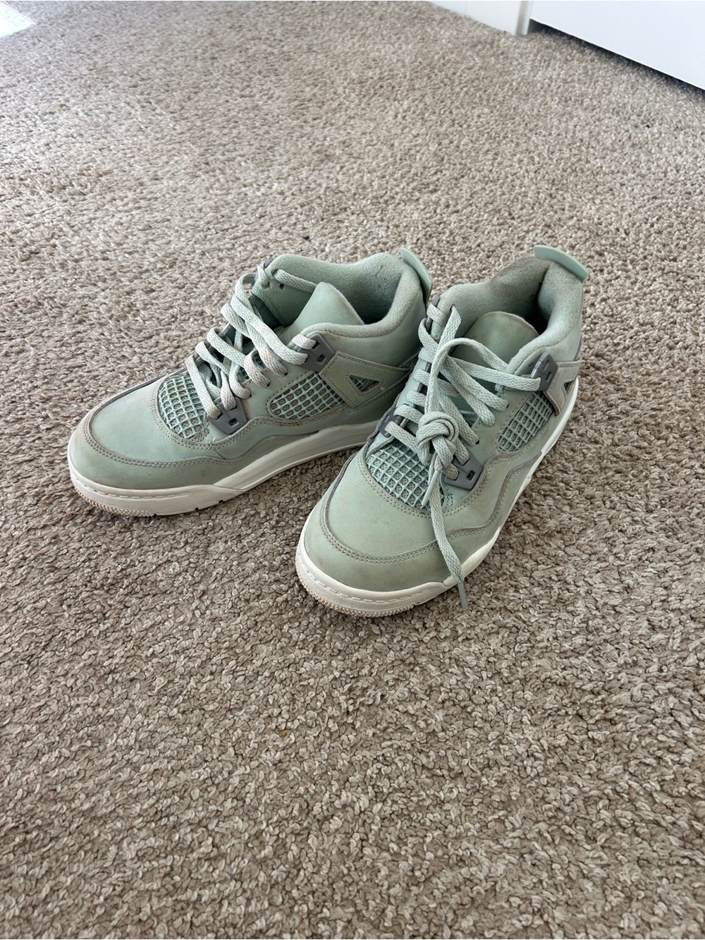 Air Jordan 4 “Seafoam”